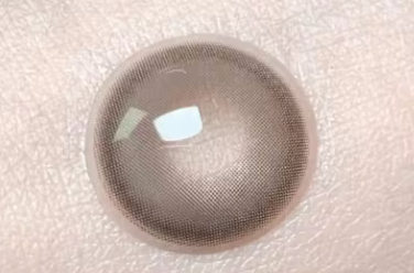 YOUPLUSの高発色カラコンは、日本でも人気の海外カラコンブランド。鮮やかな発色で瞳を大きく美しく見せ、コスパ良しで毎日のメイクに最適。ナチュラル系からハーフ系まで幅広く選べるYOUPLUSの高発色カラコンは、海外カラコンを探す日本ユーザーにおすすめです。