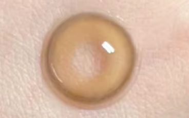 YOUPLUSの高発色カラコンは、日本でも人気の海外カラコンブランド。鮮やかな発色で瞳を大きく美しく見せ、コスパ良しで毎日のメイクに最適。ナチュラル系からハーフ系まで幅広く選べるYOUPLUSの高発色カラコンは、海外カラコンを探す日本ユーザーにおすすめです。