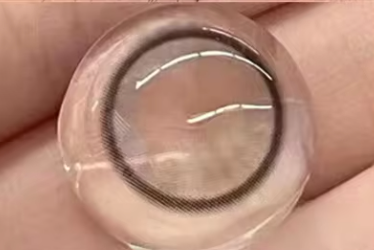 YOUPLUSの高発色カラコンは、日本でも人気の海外カラコンブランド。鮮やかな発色で瞳を大きく美しく見せ、コスパ良しで毎日のメイクに最適。ナチュラル系からハーフ系まで幅広く選べるYOUPLUSの高発色カラコンは、海外カラコンを探す日本ユーザーにおすすめです。