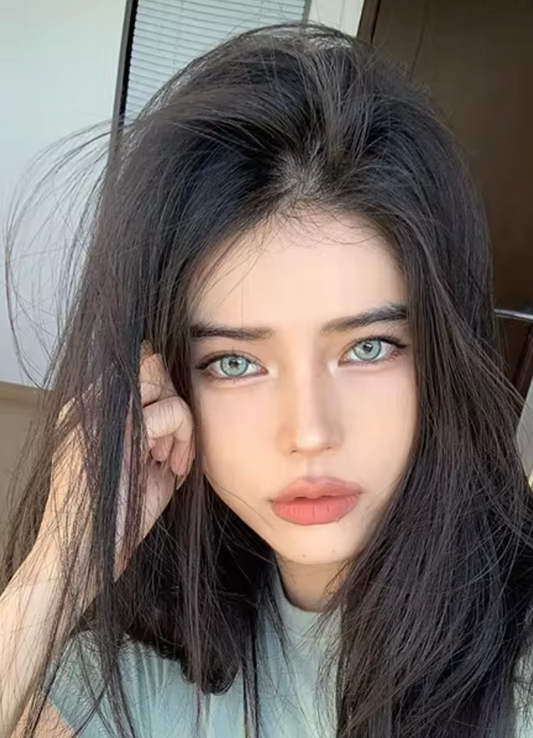 YOUPLUSの高発色カラコンは、日本でも人気の海外カラコンブランド。鮮やかな発色で瞳を大きく美しく見せ、コスパ良しで毎日のメイクに最適。ナチュラル系からハーフ系まで幅広く選べるYOUPLUSの高発色カラコンは、海外カラコンを探す日本ユーザーにおすすめです。