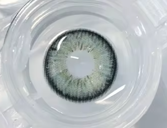 YOUPLUSの高発色カラコンは、日本でも人気の海外カラコンブランド。鮮やかな発色で瞳を大きく美しく見せ、コスパ良しで毎日のメイクに最適。ナチュラル系からハーフ系まで幅広く選べるYOUPLUSの高発色カラコンは、海外カラコンを探す日本ユーザーにおすすめです。