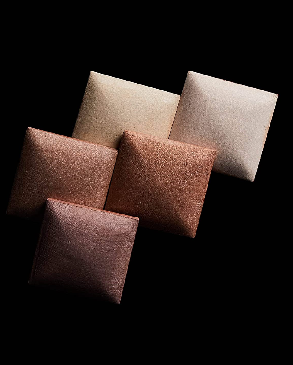Hourglass Ambient Lighting Palette. Three-Shade Highlighting Palette for Your Best Complexion.Cruelty-Free and Vegan