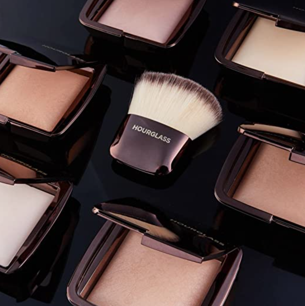 Hourglass Ambient Lighting Finishing Powder. Ethereal Light Shade Highlighting Powder (0.35 ounce).