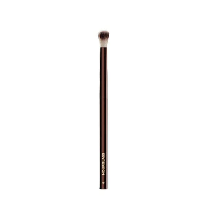 Hourglass Brush #4 - Crease