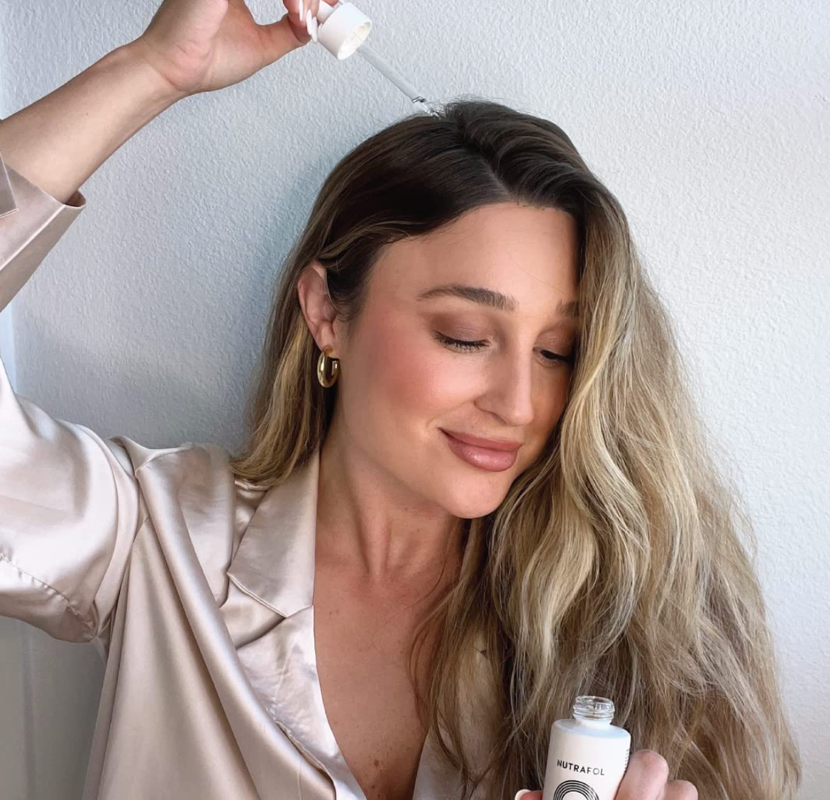 Nutrafol Women's Hair Serum, Supports Visibly Thicker and Stronger Hair, Vegan, Lightweight and Fast-Absorbing - 1.7 Fl Oz, 1 Bottle - 1.7 Fl Oz, 1 Bottle