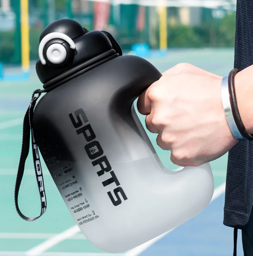 ストロー付きianxiウォーターボトル,プラスチック製フィットネスボトル,ポータブル,学生用,学校用,旅行用