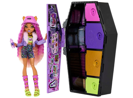 Monster High Doll and Fashion Set, Clawdeen Wolf with Dress-Up Locker and 19+ Surprises, Skulltimate Secrets