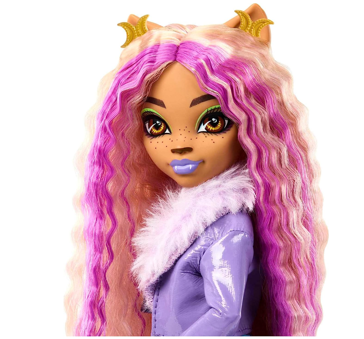 Monster High Doll and Fashion Set, Clawdeen Wolf with Dress-Up Locker and 19+ Surprises, Skulltimate Secrets