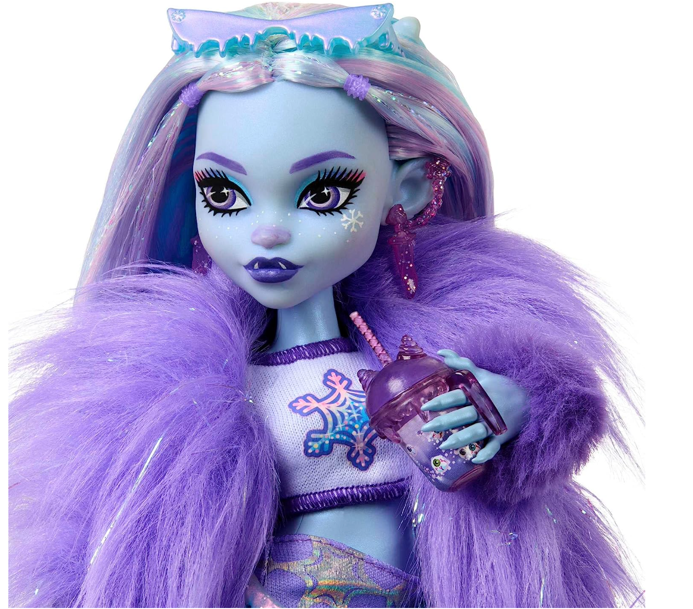 Monster High Doll, Abbey Bominable Yeti with Pet Mammoth Tundra & Accessories Including Furry Scarf & Snowflake Backpack