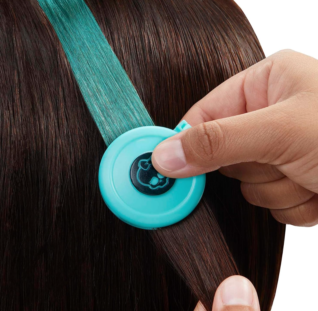 Monster High Doll, Lagoona Blue Spa Day Set with Wear and Share Accessories Like Hair Clips, Hair Chalk and Tattoos