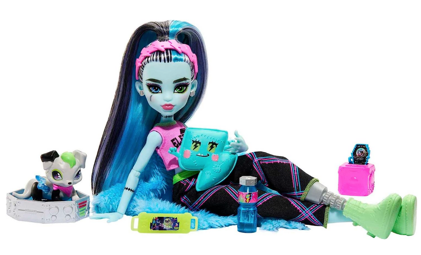 Monster High Doll, Frankie Stein Creepover Party Set with Pet Dog Watzie, Sleepover Clothes and Accessories