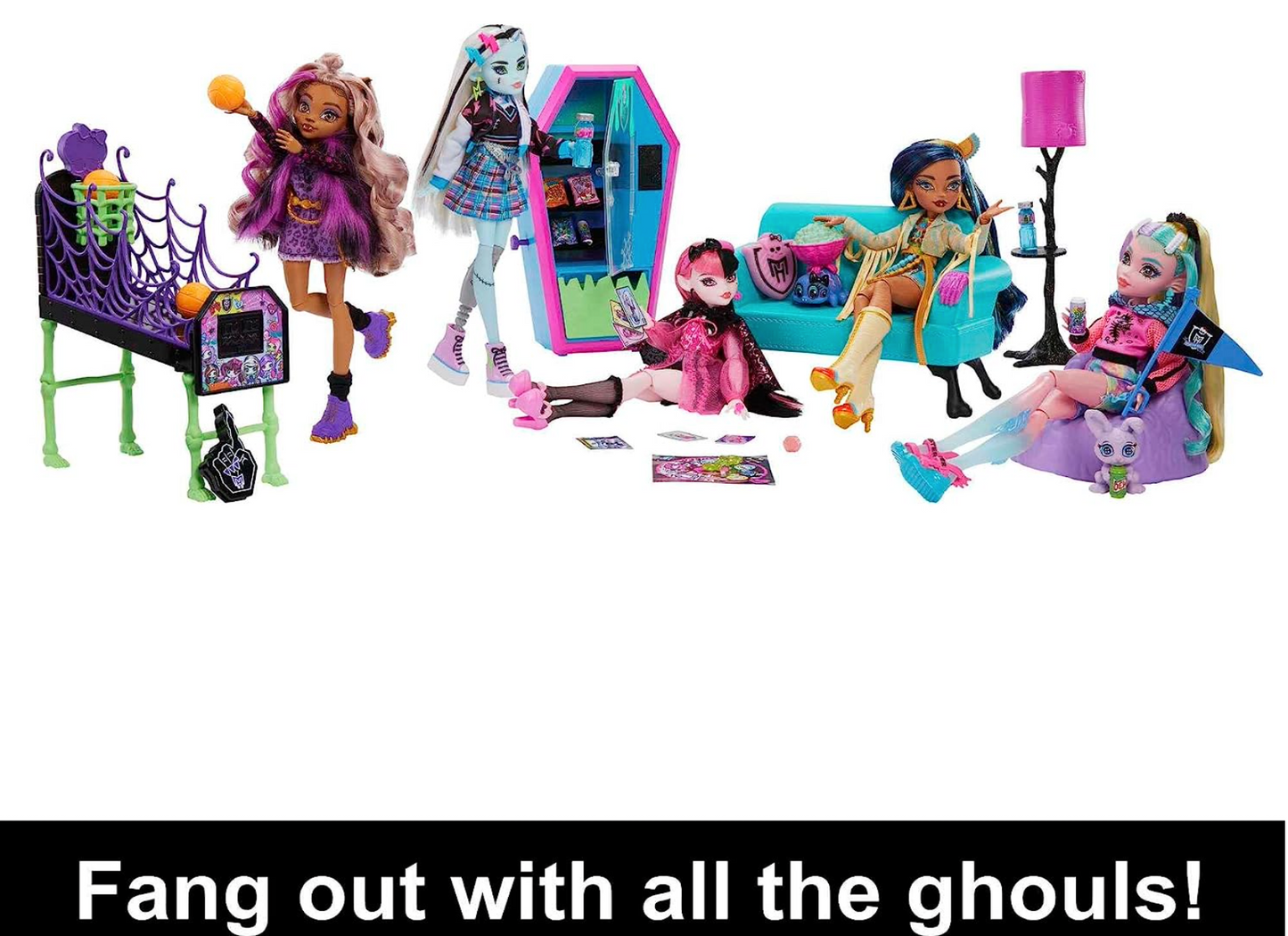 Monster High Student Lounge Playset, Doll House Furniture and Themed Accessories with Two Pets and Working Vending Machine