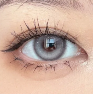 YOUPLUSの高発色カラコンは、日本でも人気の海外カラコンブランド。鮮やかな発色で瞳を大きく美しく見せ、コスパ良しで毎日のメイクに最適。ナチュラル系からハーフ系まで幅広く選べるYOUPLUSの高発色カラコンは、海外カラコンを探す日本ユーザーにおすすめです。