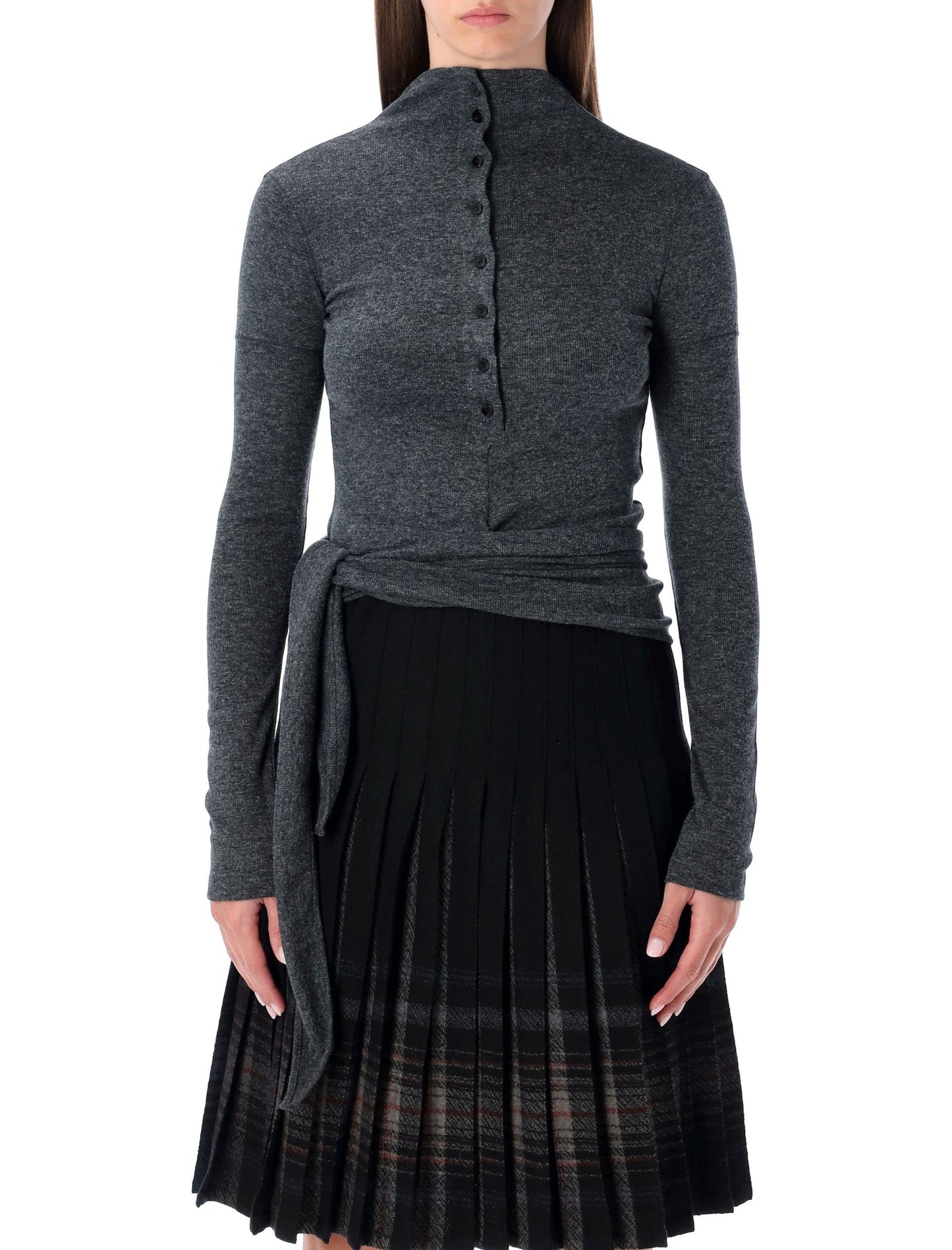 Low 低クラシックTシャツとポロ - Image 1