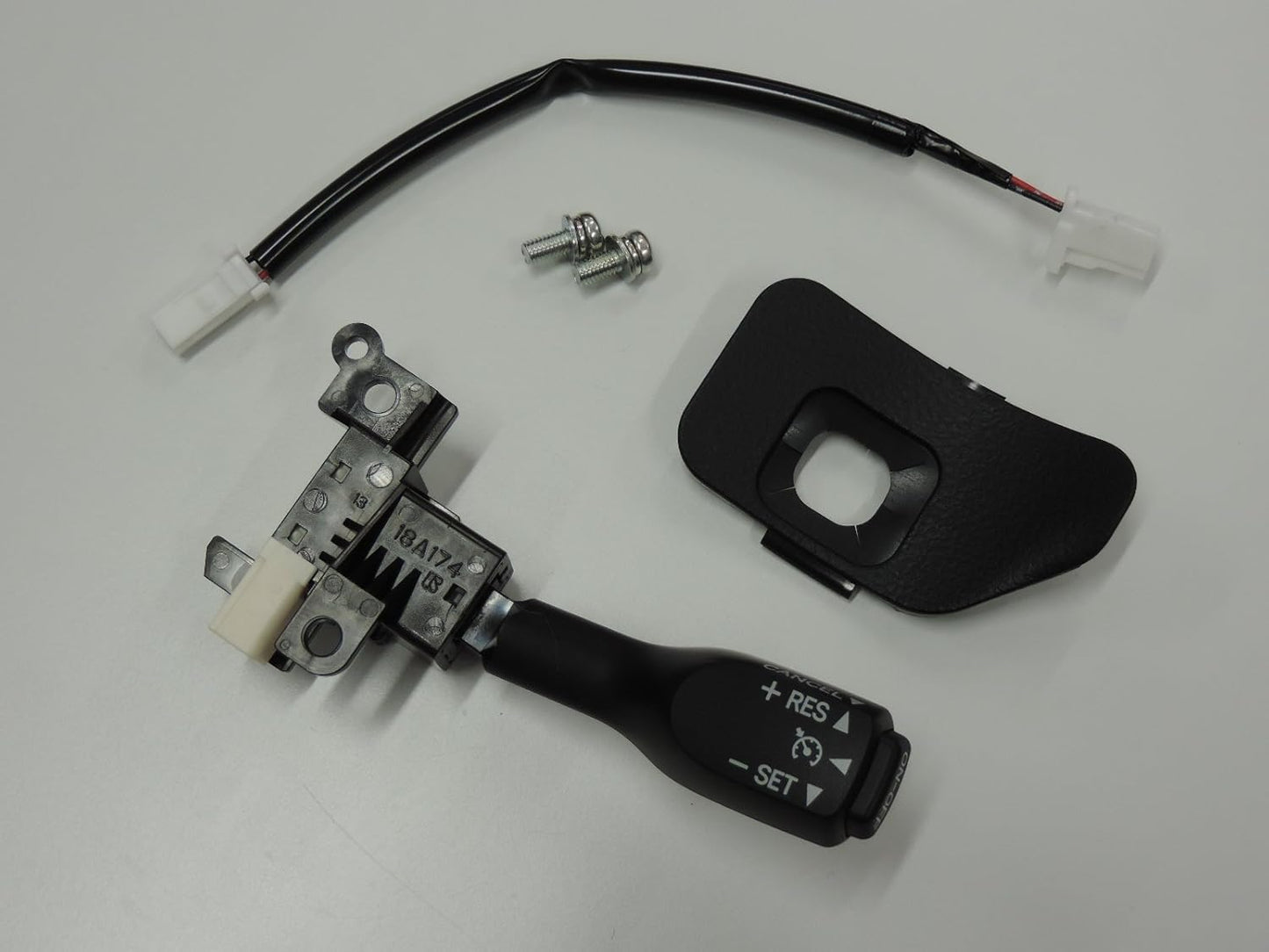 トヨタ自動車 (TOYOTA) 正規国内純正クルーズコントロールセット 60系ハリアー エレガンス グランデ 取付説明書付き