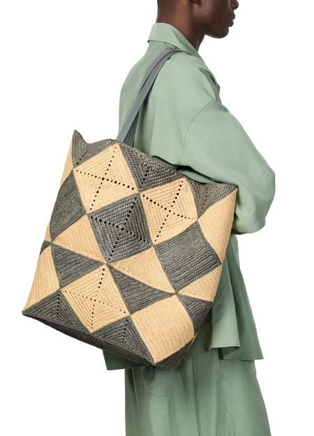 LOEWE Puzzle Fold Diamond XL Tote in raffia - Image 2