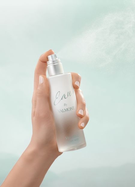 Eau de Valmont revitilizing body mist 150 ml - Image 2