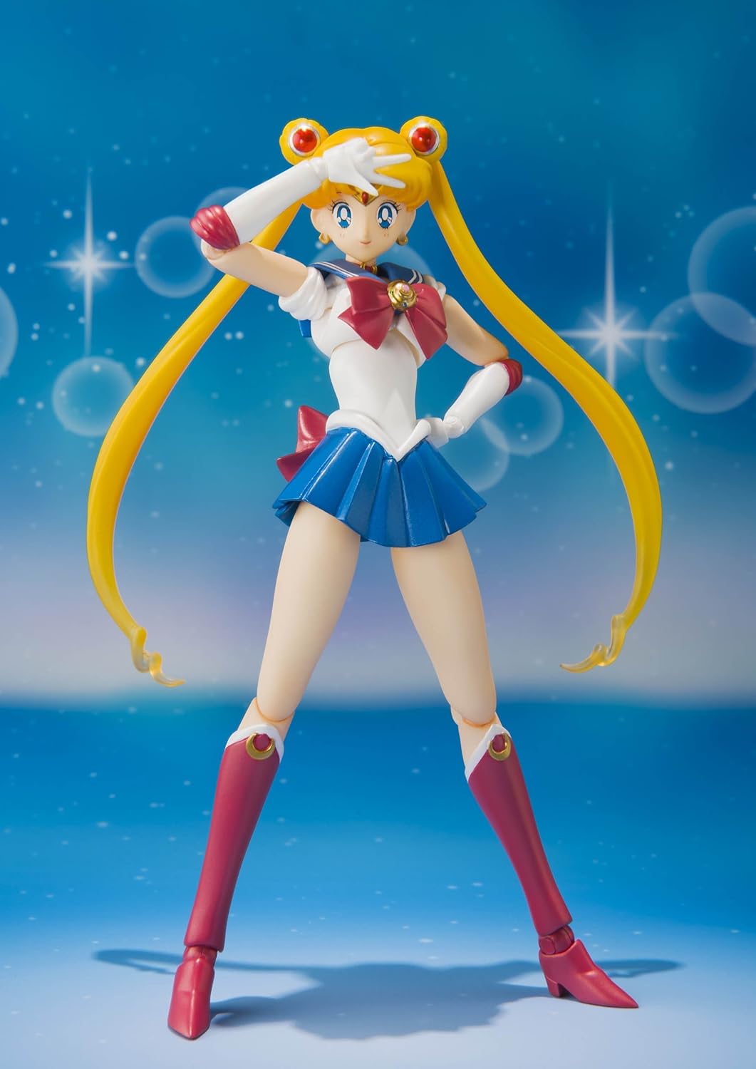 S. H. Figuarts Pretty Guardian Sailor Moon. Sailor Moon. Approx. 140 mm. Painted movable figurine made with ABS & PVC.