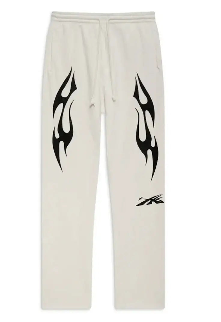 HELLSTAR SPORTS WHITE SWEATPANT SET