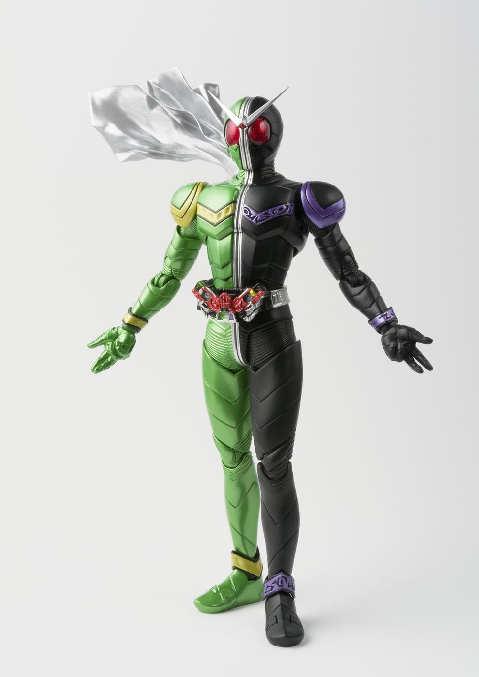 S.H. Figuarts (Shinkocchou Seihou) Kamen Rider W: Cyclone Joker Approx. 5.7 inches (145 mm) ABS & PVC Pre - Painted Action figurine