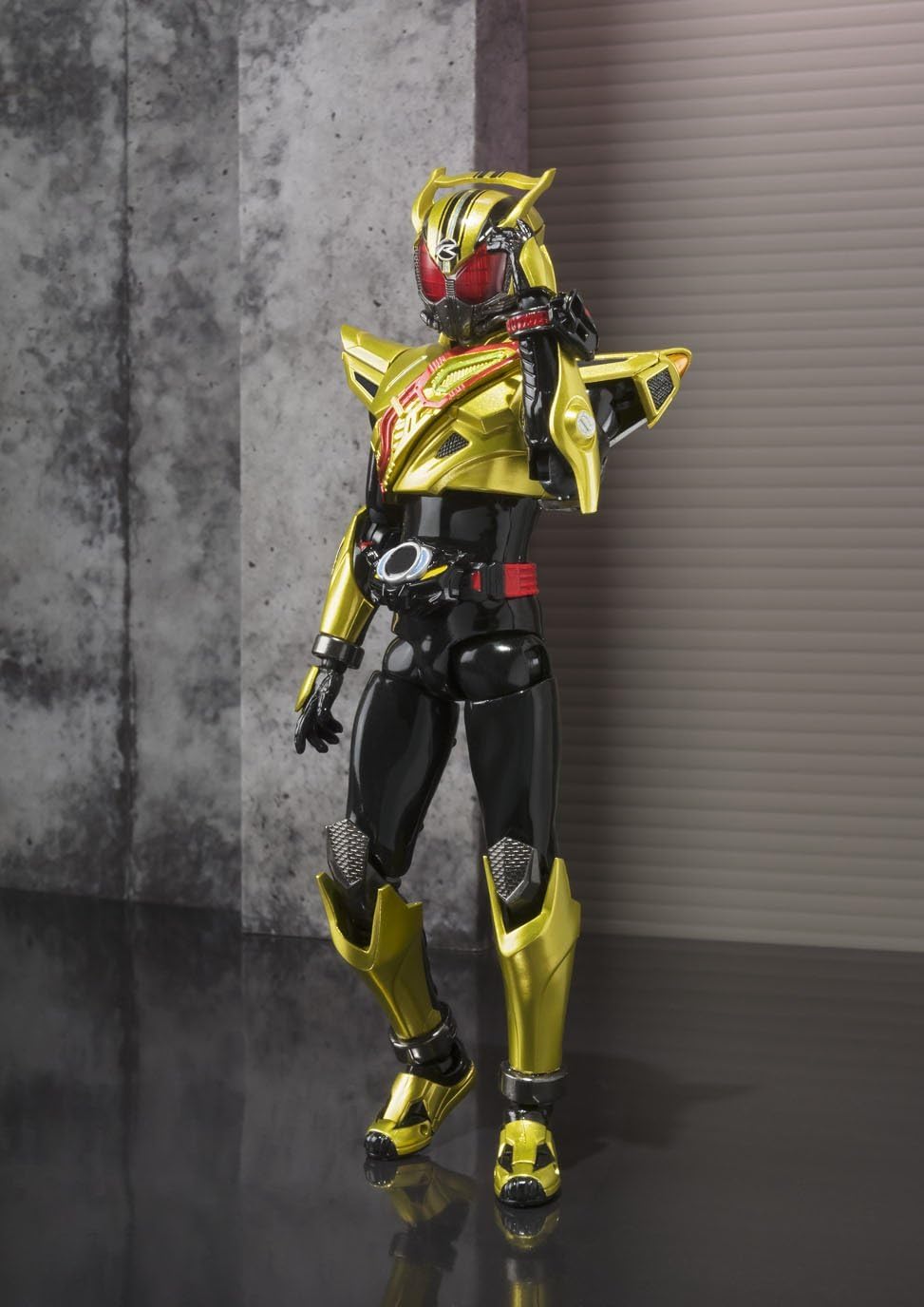 TAMASHII NATIONS S.H.フィギュアーツ 仮面ライダードライブ ゴルドドライブ 約145mm PVC&ABS製 塗装済み可動フィギュア