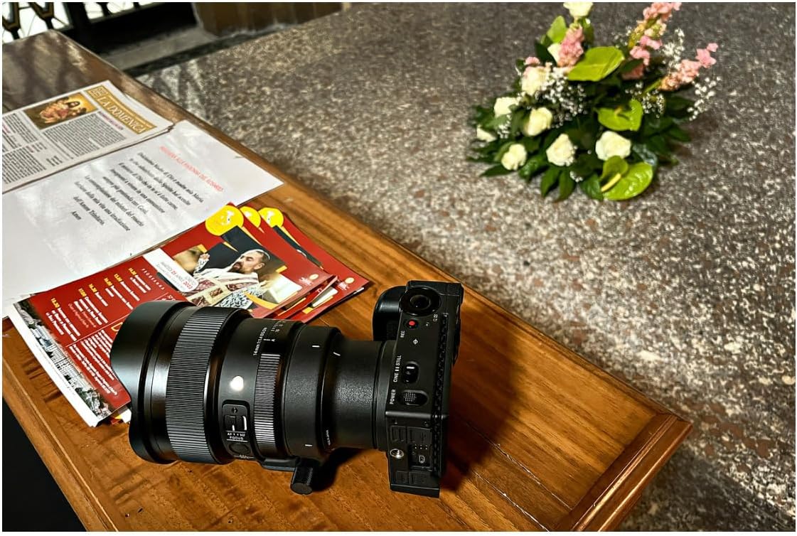 Sigma Sony E-Mount Lens 14mm F1.4 DG DN Monofocal Wide Angle Star Full Size Art Mirrorless