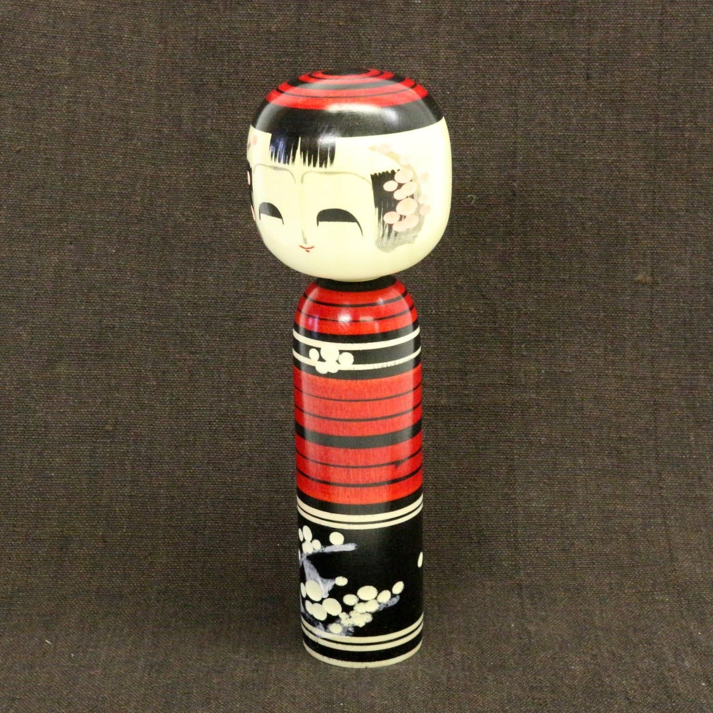 Uzaro Kokeshi, Red Plum, 6 Size, 7.1 inches (18 cm), Traditional Crafts, Made in Japan, Wood, Figurine, Creative, Japanese Souvenir, Gift