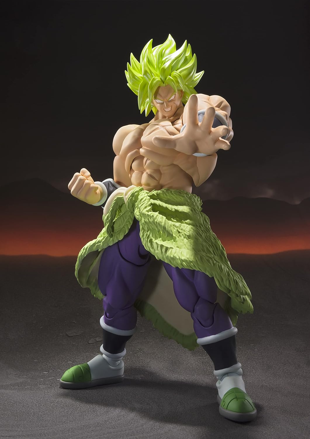 Tamashi Nations S.H. Figuarts Dragon Ball Super Broly, Super Saiyan Broly, Full Power, Approx. 8.7 inches (220 mm), PVC & ABS Pre-painted Action Figure