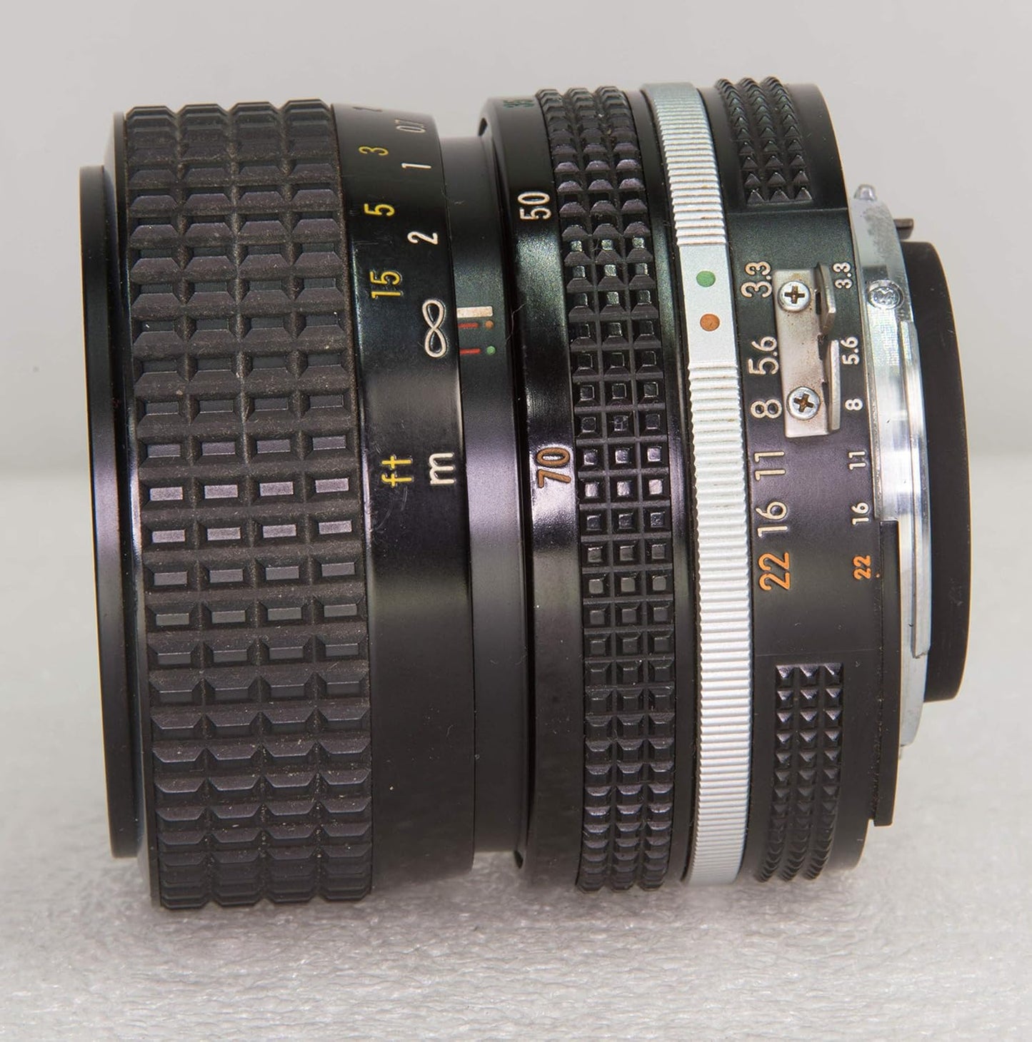 Nikon MF Lens Ai 35-70mm F3.3-4.5s