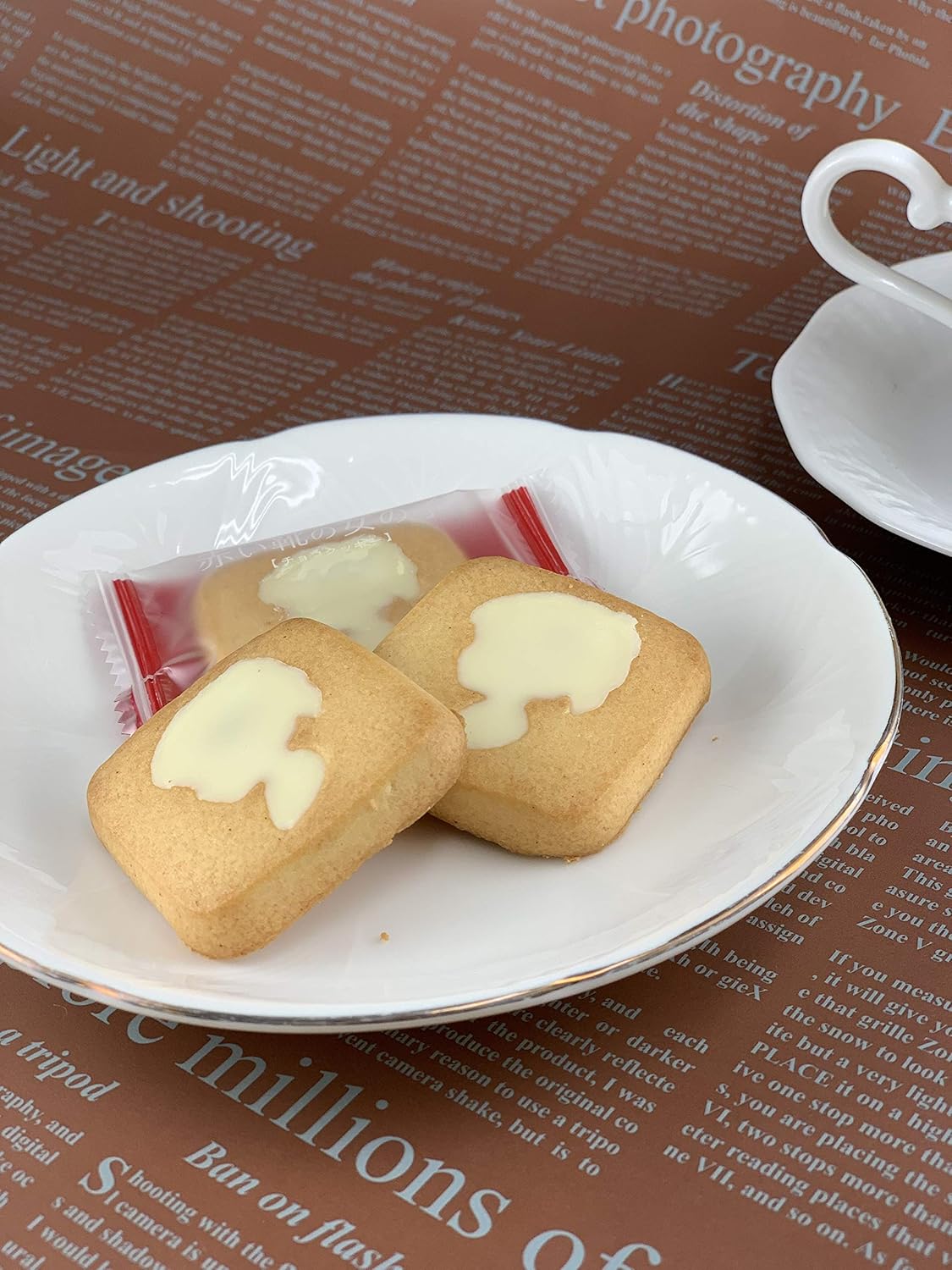 Yokohama Souvenir, Yokohama Marine Foods, Red Shoes Girl, White Chocolate Cookies, 12 pieces, Mail Order, Gift, For Presents, Sweets, Baked Goods, New Year's Gift, Mid-year Gift, Year-end Gift