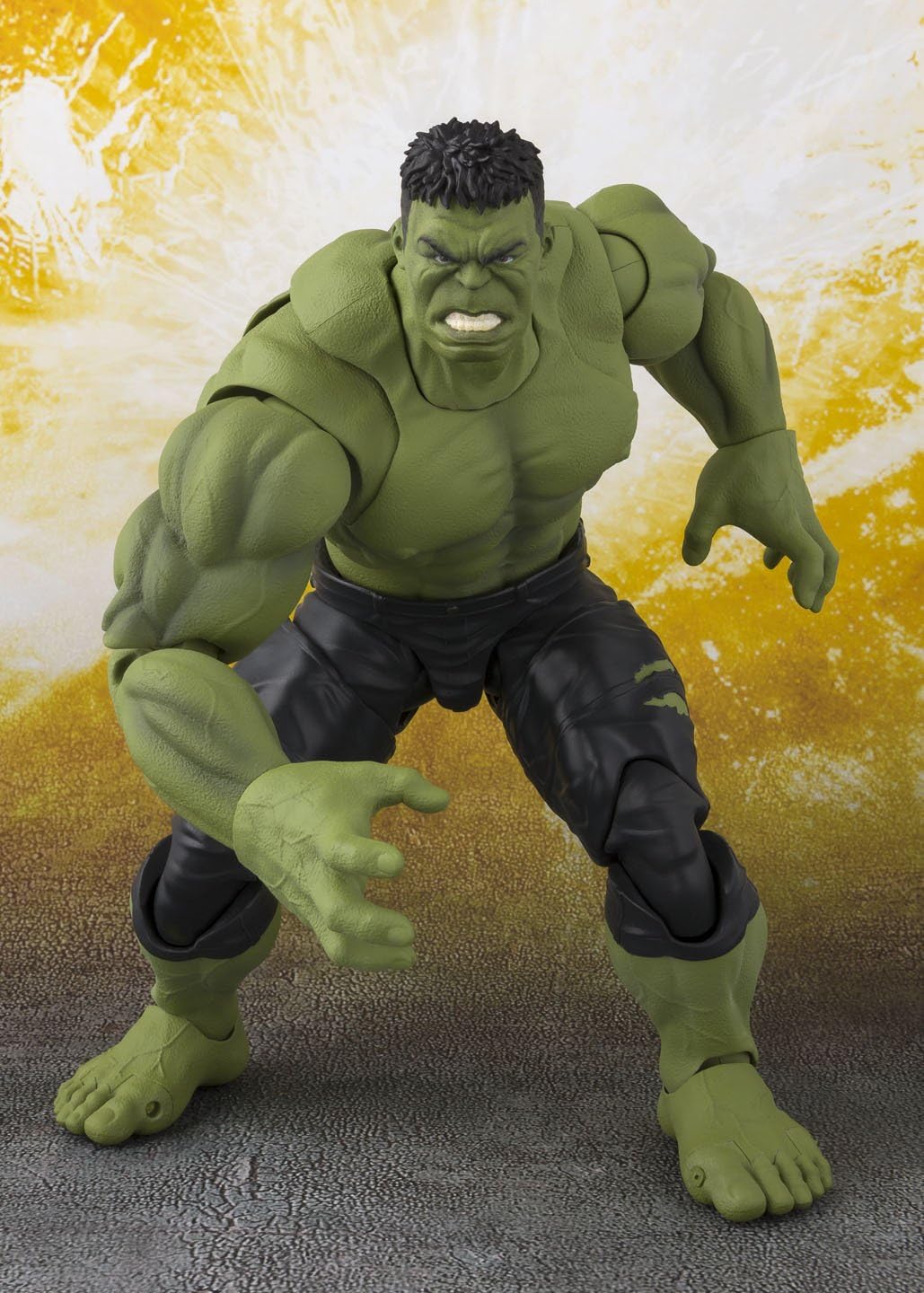 S.H. Figuarts The Avengers - The Hulk (Avengers - Infinity War), Approx. 8.3inches (210mm), PVC & ABS, Pre-painted Complete Action Figure