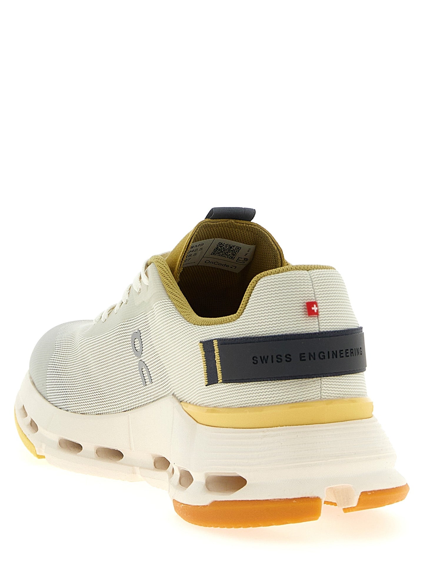 On 「CloudNovaフォーム2」スニーカー - Image 3