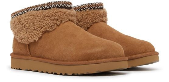 UGG Maxi Curly クラシック ウルトラ ミニ アンクルブーツ - Image 3