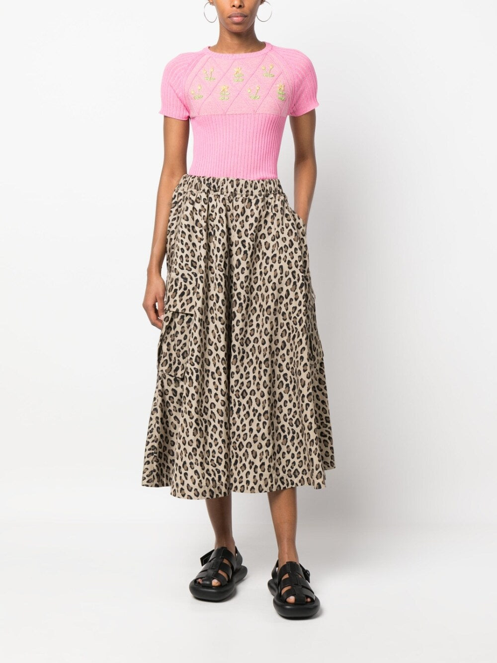 Cormio コルミオ刺繍綿Tシャツ - Image 3