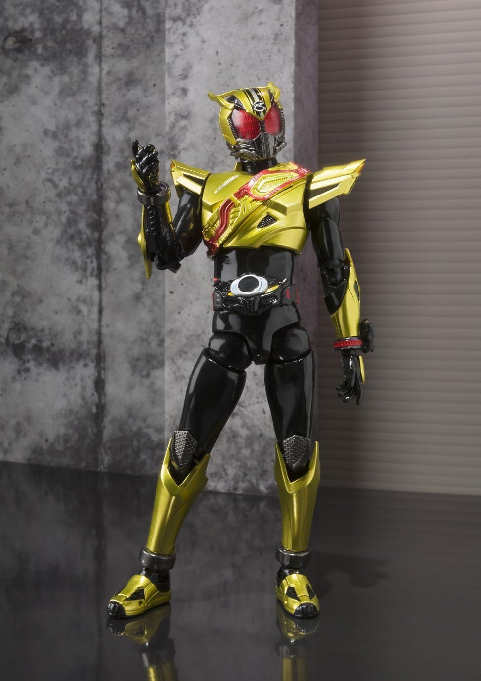 TAMASHII NATIONS S.H.フィギュアーツ 仮面ライダードライブ ゴルドドライブ 約145mm PVC&ABS製 塗装済み可動フィギュア