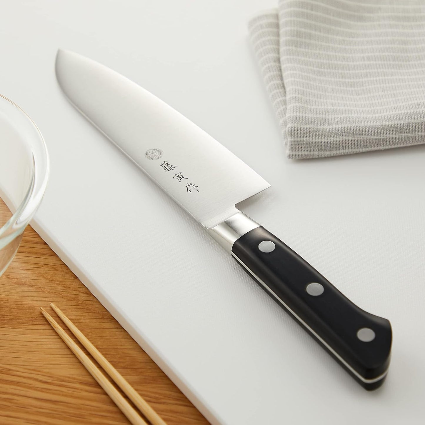 Fujitora's Santoku FU-503 6.7 inches (170 mm), Made in Japan, Cobalt Alloy Steel, Double-edged, Versatile Knife for Meat, Fish, and Vegetables, DP Cobalt Alloy Steel with Metal Clasp