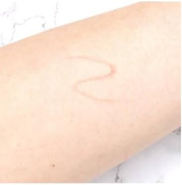 Can Makeup/Creamy Touchliner/Sheer 40th True Red Eyeliner Gel/Smooth, Extra Fine Point, Sheer Type, Mucosal Pink