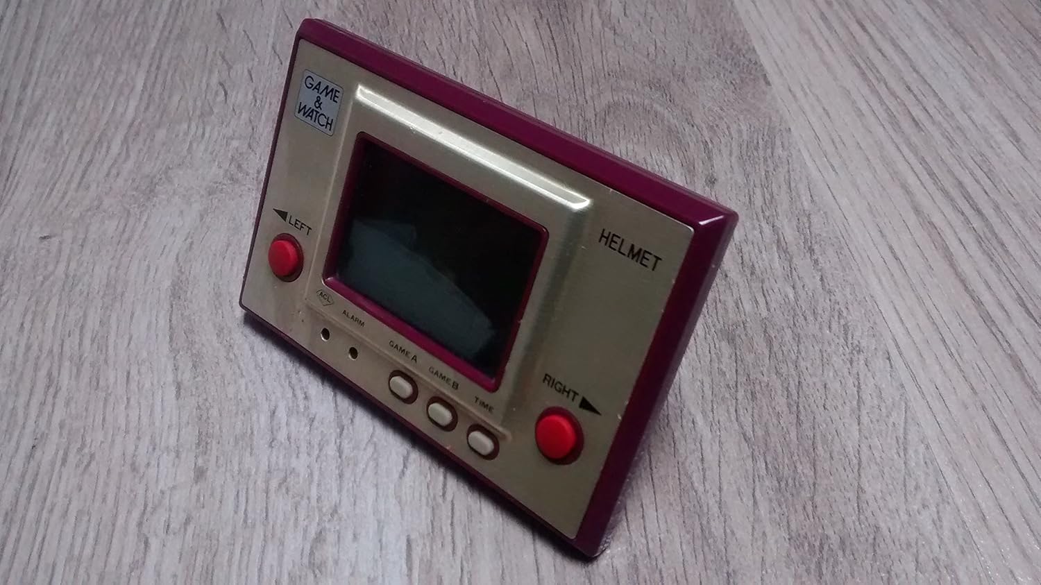 Nintendo CN-07 Helmet (HELMET) Game & Watch (Game Watch) Gold Series (with Alarm Function)