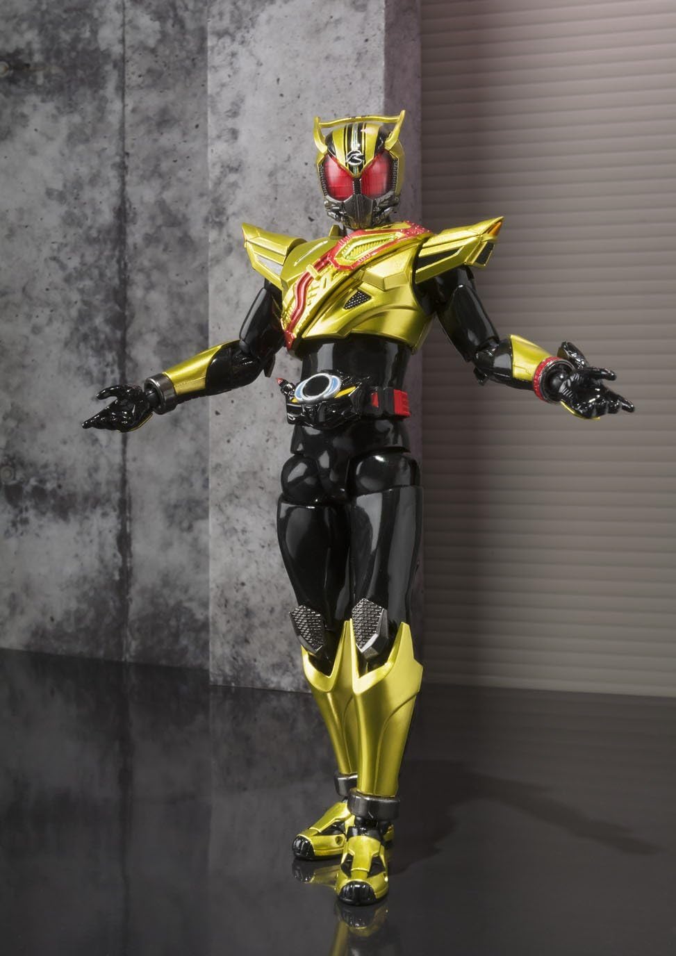 TAMASHII NATIONS S.H.フィギュアーツ 仮面ライダードライブ ゴルドドライブ 約145mm PVC&ABS製 塗装済み可動フィギュア
