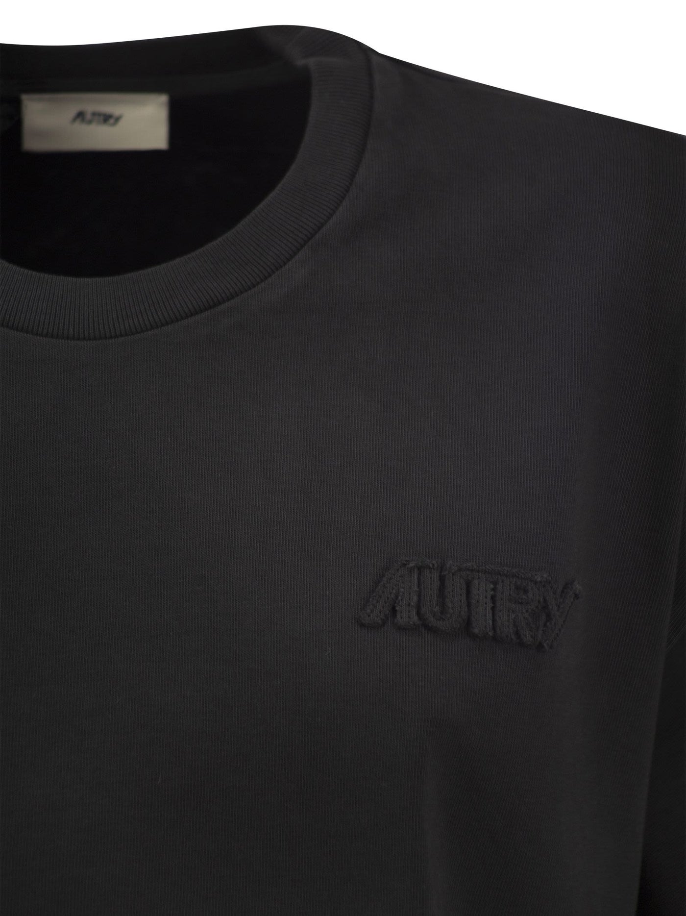 ロゴ付きのAutry Boxy Tシャツ - Image 4