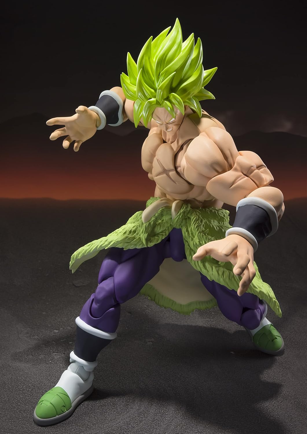 Tamashi Nations S.H. Figuarts Dragon Ball Super Broly, Super Saiyan Broly, Full Power, Approx. 8.7 inches (220 mm), PVC & ABS Pre-painted Action Figure