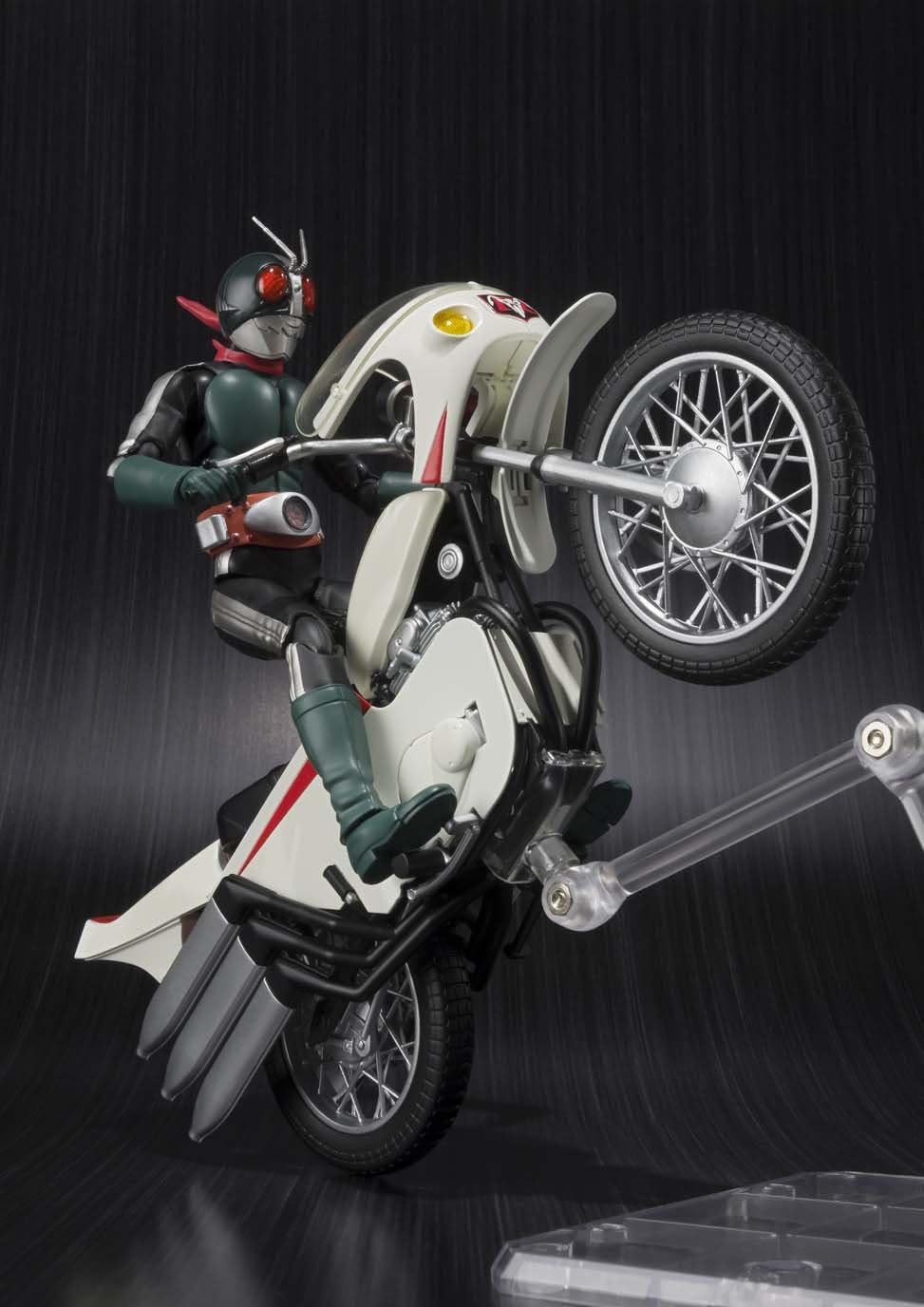 Bandai Tamashii Nations S.H.Figuarts Masked Rider 2 & Remodeled Cyclone "Masked Rider" Action Figure