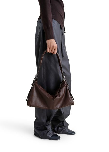 LEMAIRE Belted leather baguette bag - Image 5