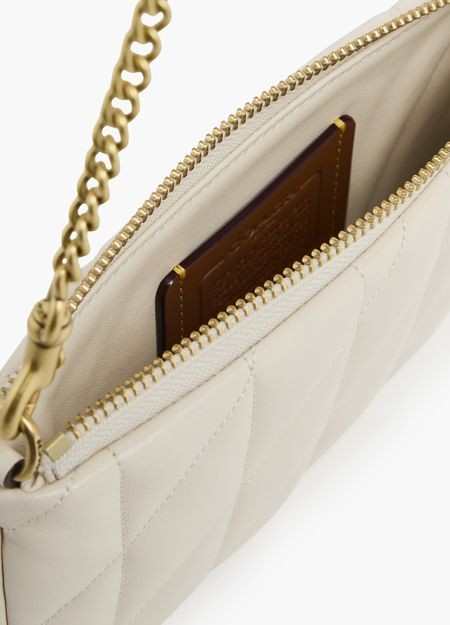 COACH Pillow キルティングレザー ポーチバッグ - Image 5