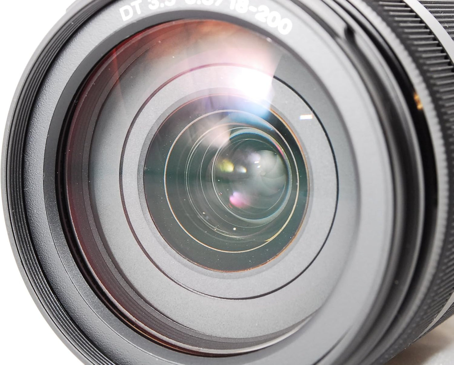 SONY DT 18-200mm F3.5-6.3 SAL18200