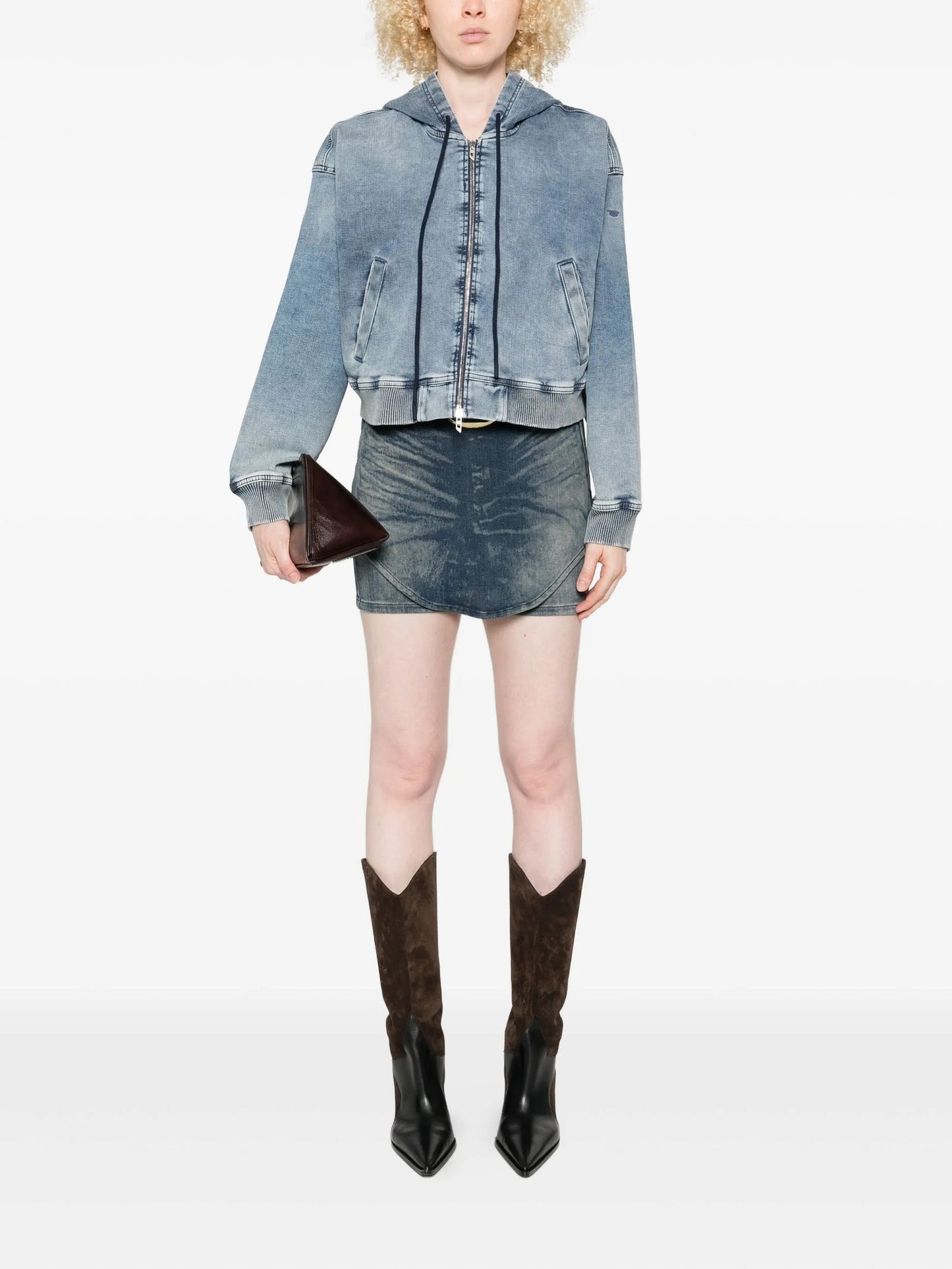 Diesel 次の表が追加されています。 - Image 5