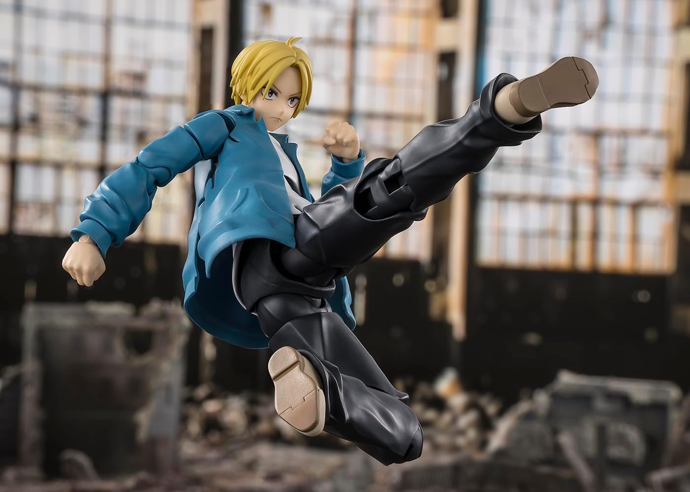TAMASHII NATIONS S.H. Figuarts Sakamoto DAYS Shin Asakura, Approx. 5.7 inches (145 mm), PVC & ABS, Pre-painted Action Figure