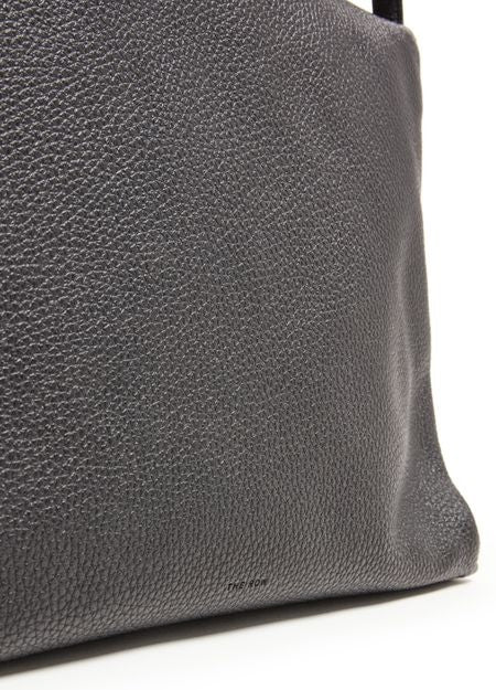 Nan Messenger bag in leather - Image 6