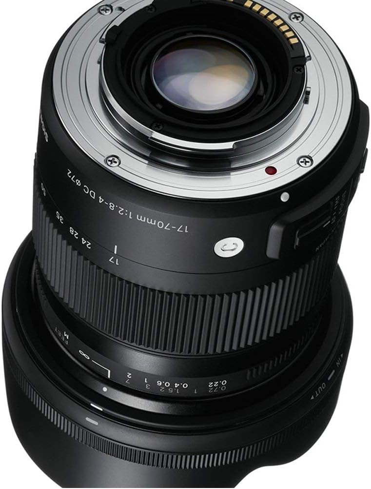 Sigma 17-70mm F2.8-4 DC Macro OS HSM