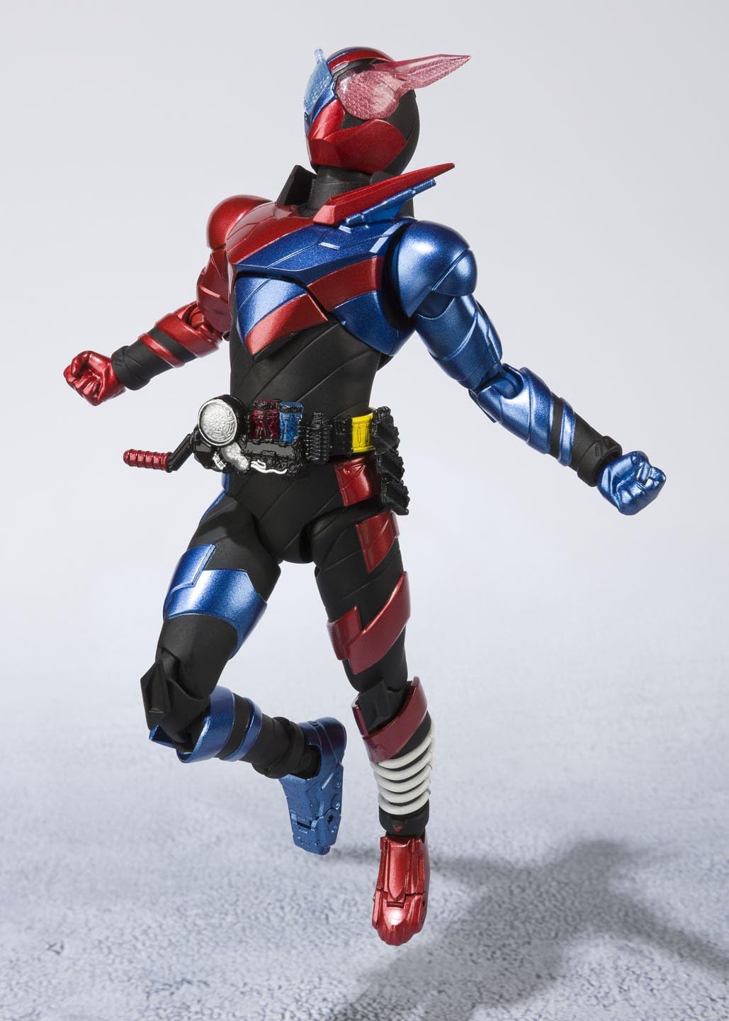 S.H. Figuarts Kamen Rider Build Rabbit Tank Form, Approx. 5.7 inches (145 mm), ABS & PVC Pre-painted Articulated Figure